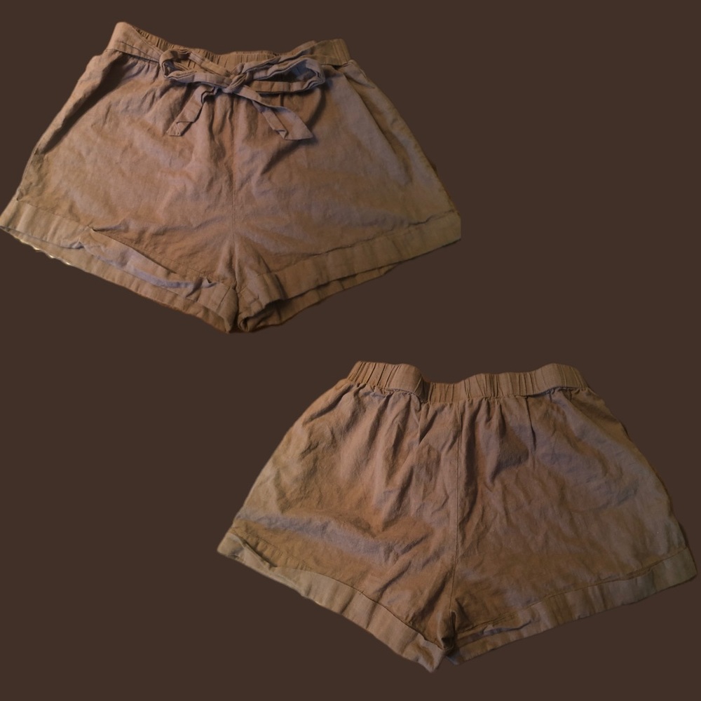 Cute brown shorts